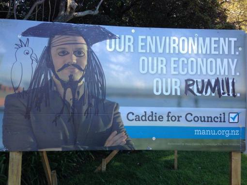 541409_695423380487518_615079818_n